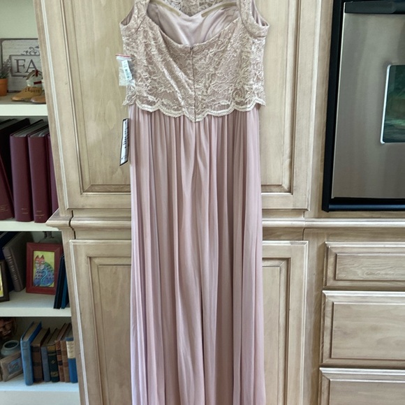 Nightway gown nwt sz 10 champagne - Picture 4 of 13